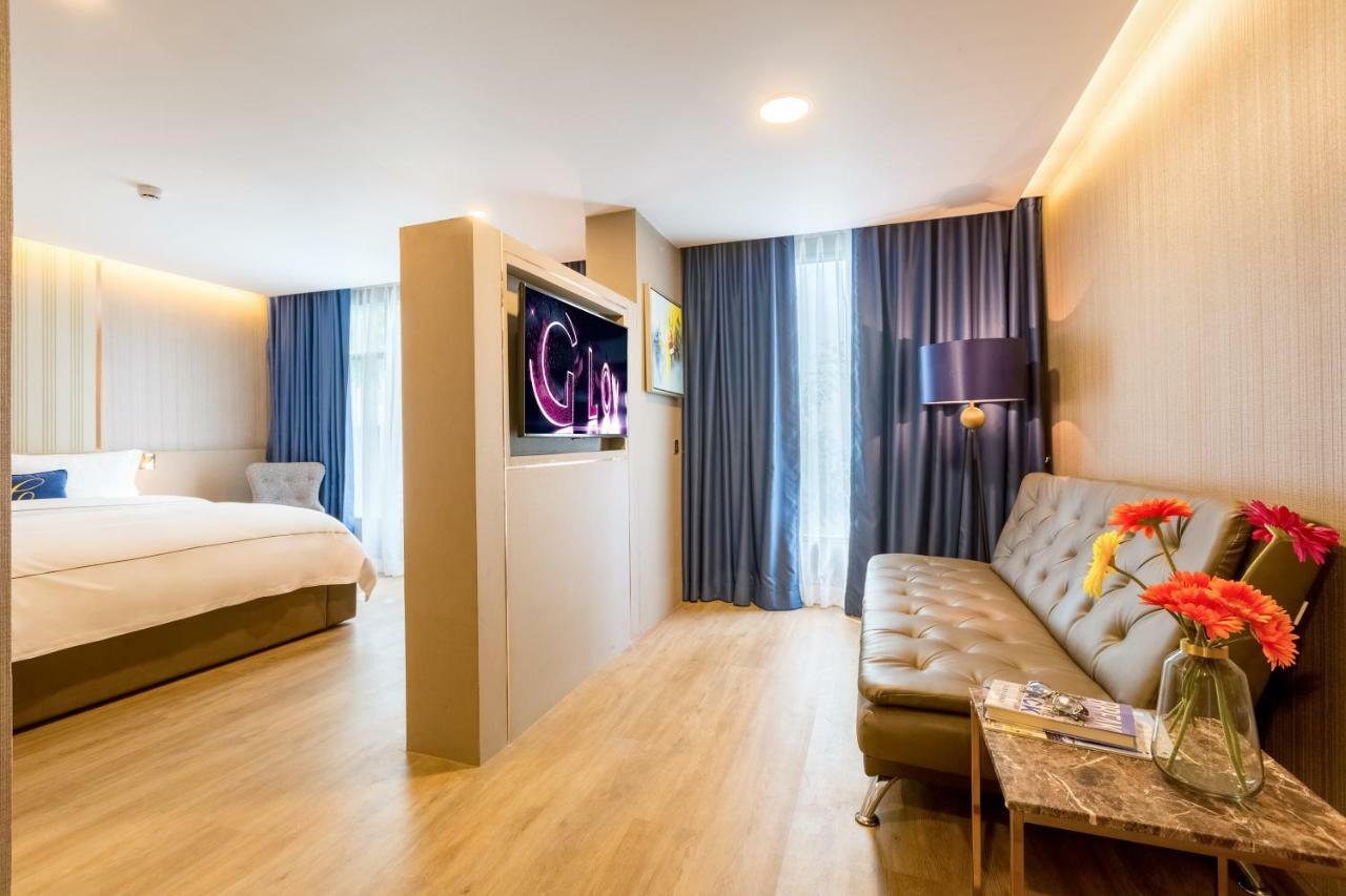 Glow Sukhumvit 5 Bangkok Exterior photo